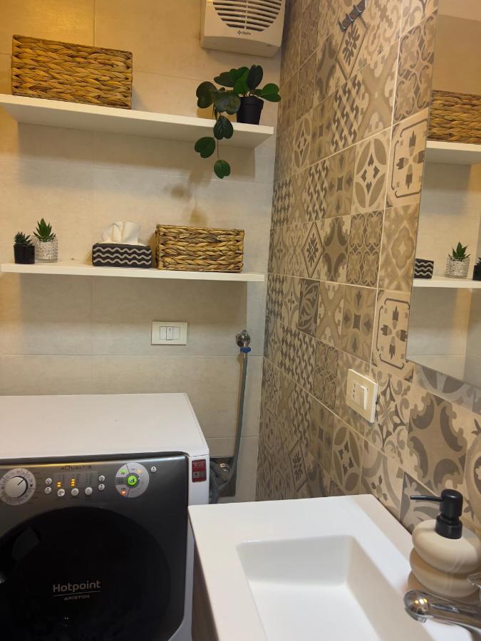 Regina Milano In Porta Romana 3 - Sky Tv, Wifi & Breakfast Box Διαμέρισμα Εξωτερικό φωτογραφία